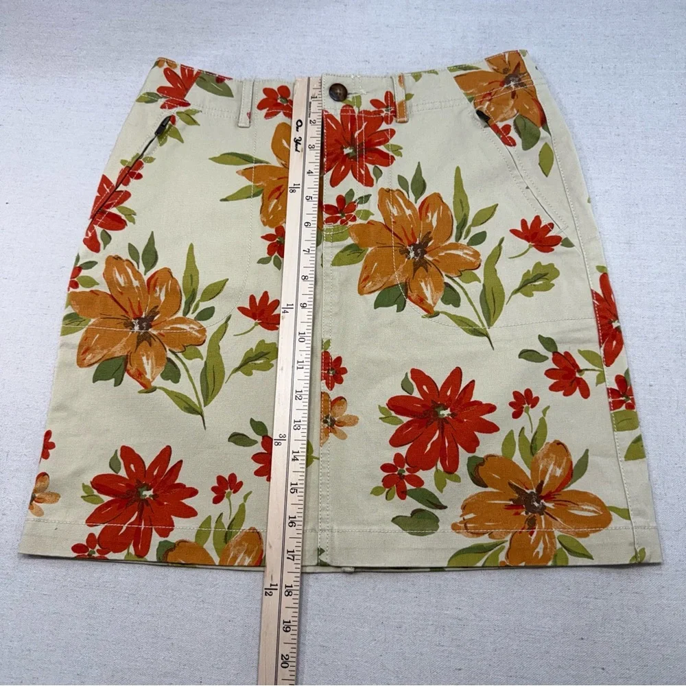 Eddie Bauer Stretch Floral Mini Skirt - Cream, Orange, and Green - Size 4P NWOT